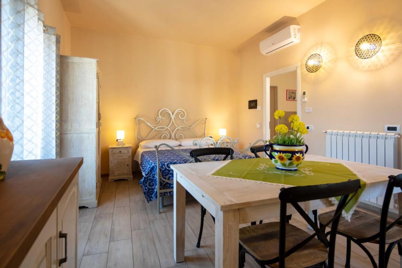 Il Paesaggio Lunare Aliano Extérieur photo