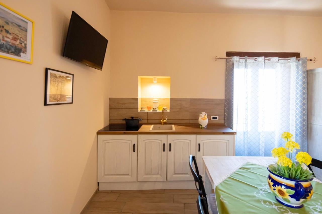 Il Paesaggio Lunare Aliano Extérieur photo