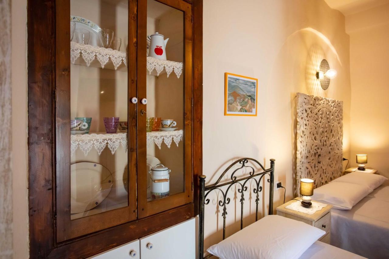 Il Paesaggio Lunare Aliano Extérieur photo